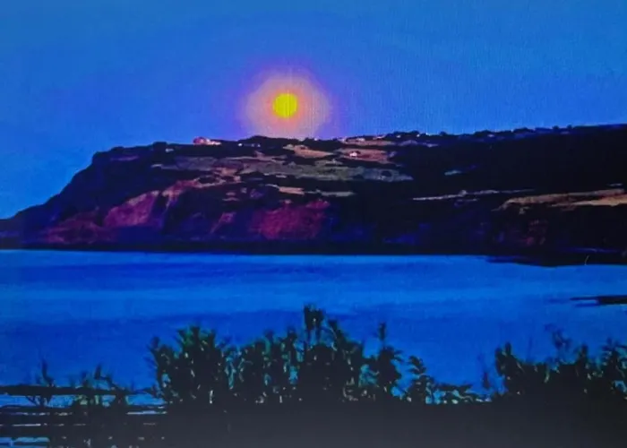 The Wayfarer, Robin Hoods Bay